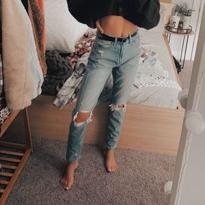 american eagle mom jeans